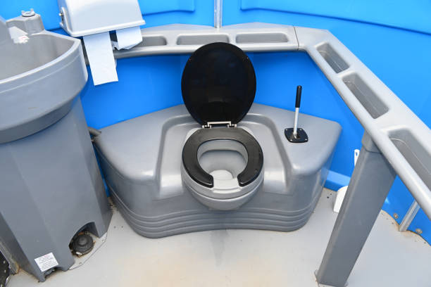 Best Portable restroom trailer rental  in Royal Palm Estates, FL